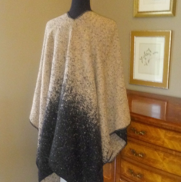 Concierge Collection Ombre Wrap - Picture 3 of 6